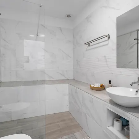 1 Omanai Tenerife Sur Apartman