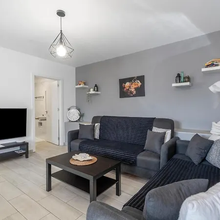 1 Omanai Tenerife Sur Apartamento *
